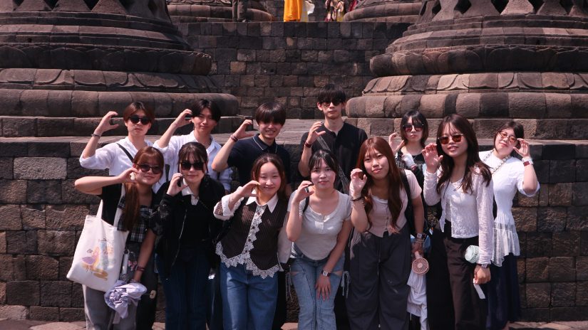 Daito Bunka di Candi Borobudur